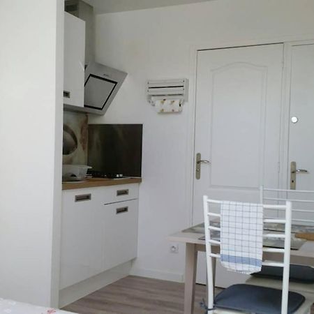 Apartamento Studio Cosy Douillet Et Fonctionnel Savigny-le-Temple Exterior foto